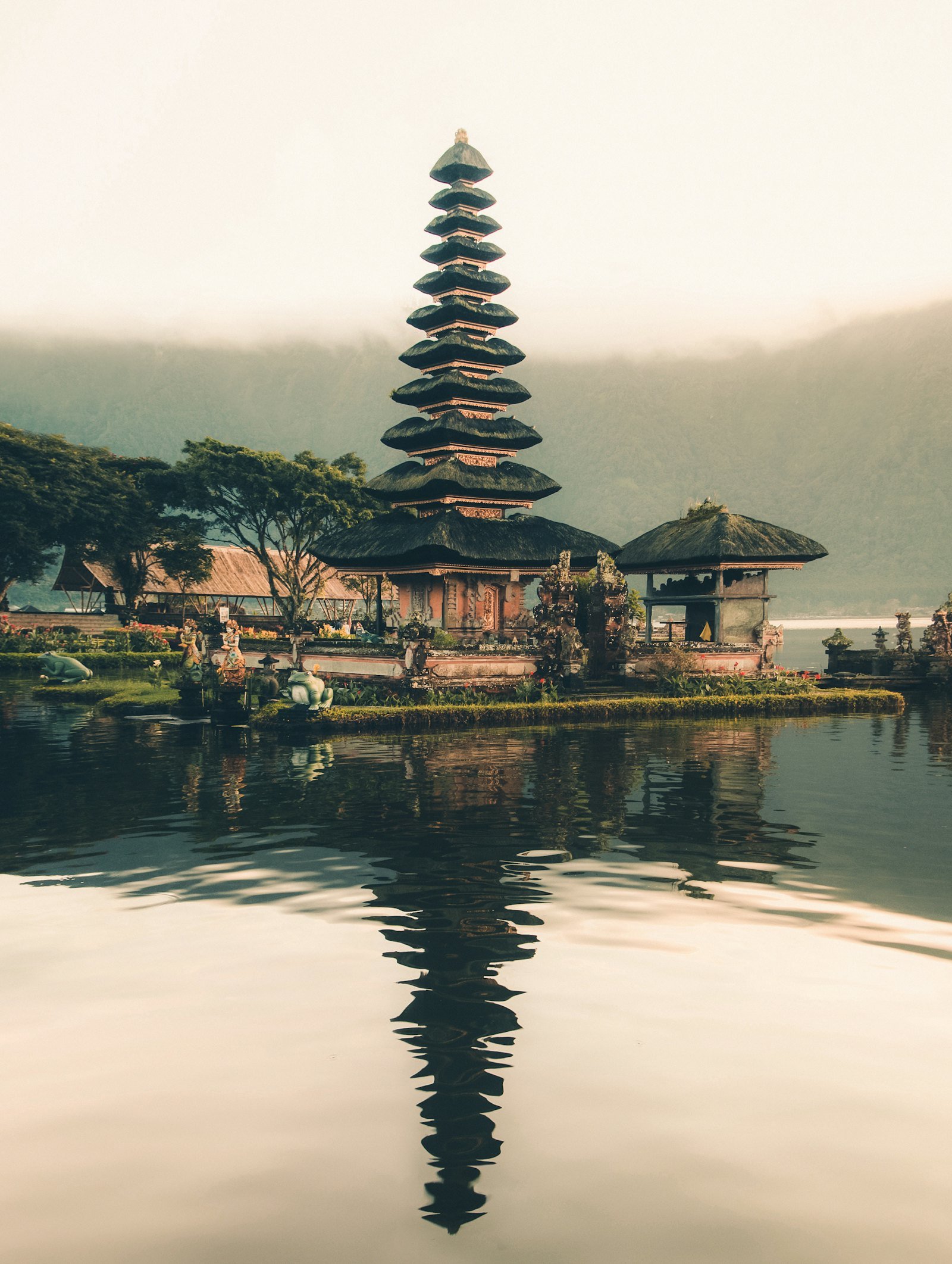Honeymoon travel experiences